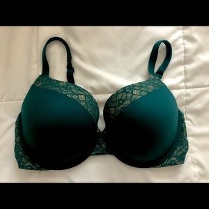 Victoria’s Secret Body by Victoria Perfect Shape push-up bra  36DD